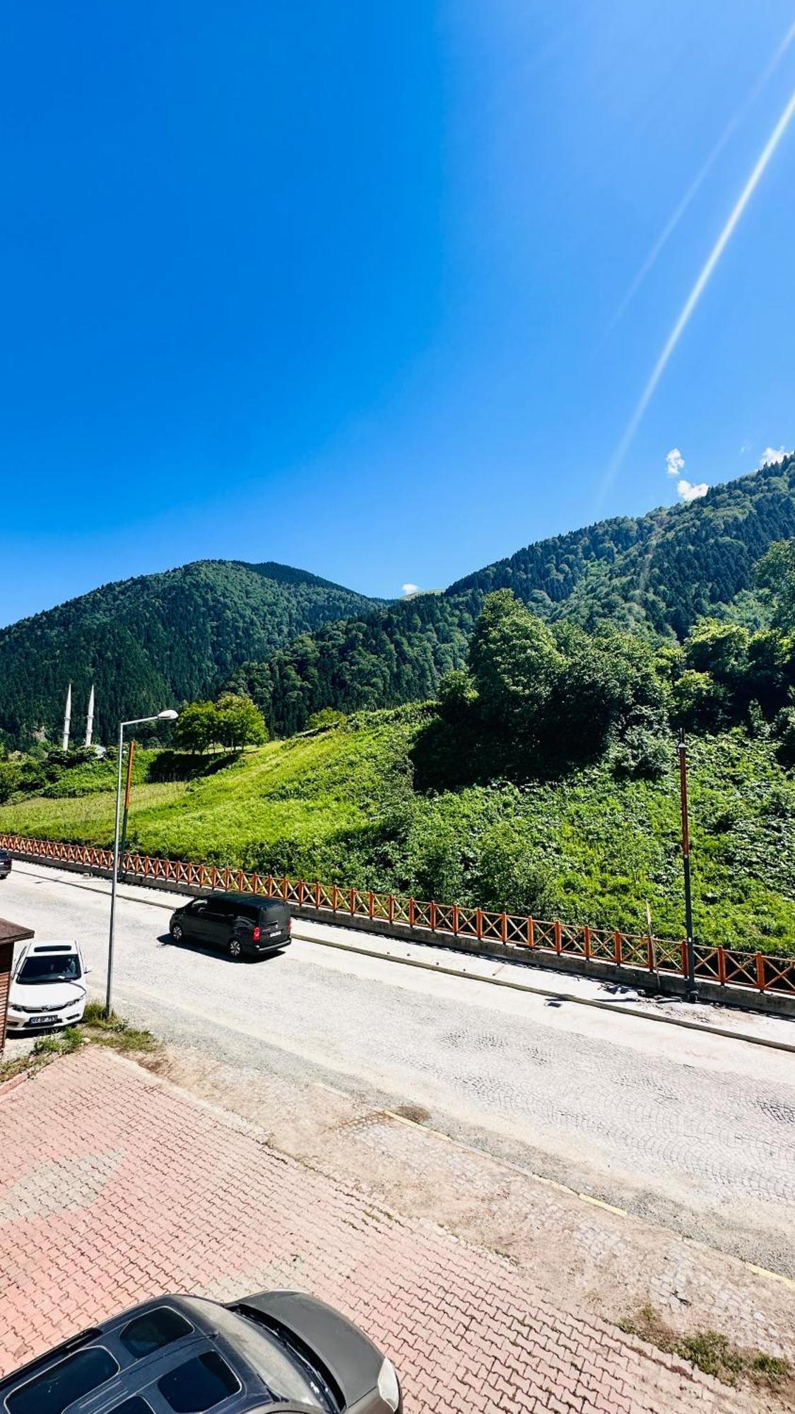 Villa Tapanoz 乌宗 外观 照片